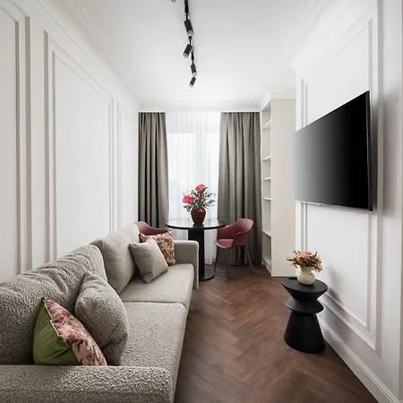 Lägenhet Centre Deluxe By Bookinghost *