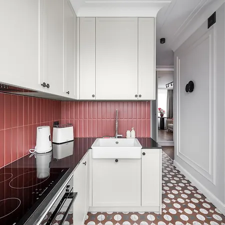 Centre Deluxe By Bookinghost